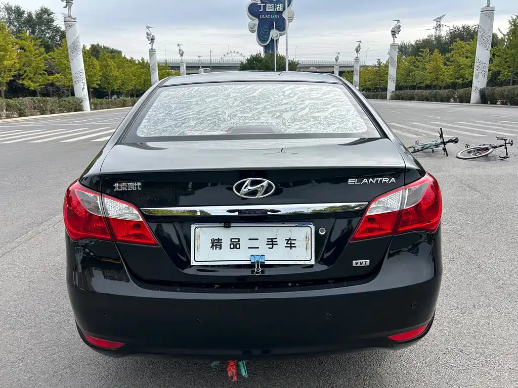 HYUNDAI CELESTA 2015