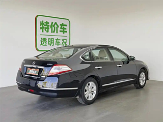 NISSAN TEANA 2011