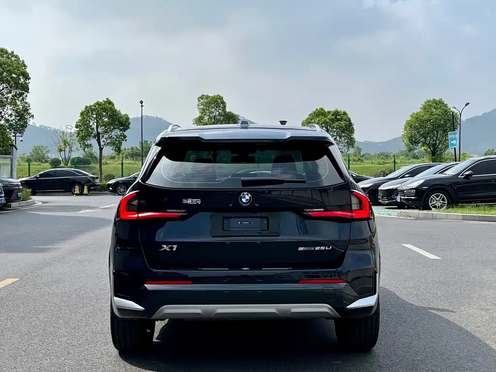 BMW X1 2024