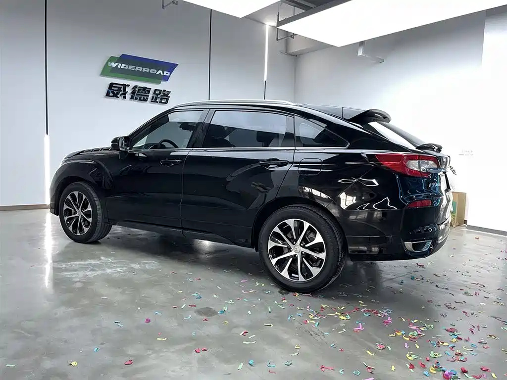 HONDA AVANCIER 2017
