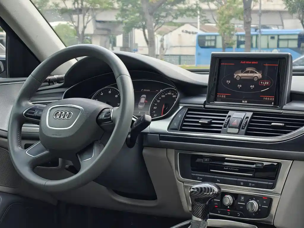 AUDI A6L 2012
