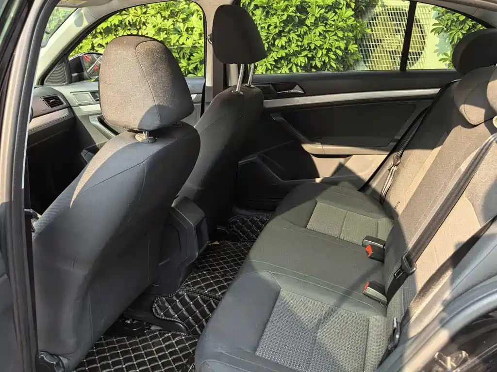 VOLKSWAGEN LAVIDA 2018