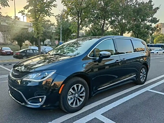Заказать CHRYSLER BIG 捷龙PHEV IMPO