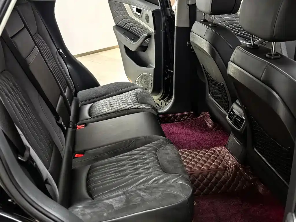 HONGQI HS5 2022