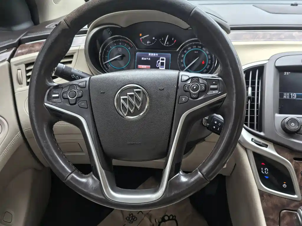 BUICK LACROSSE 2013