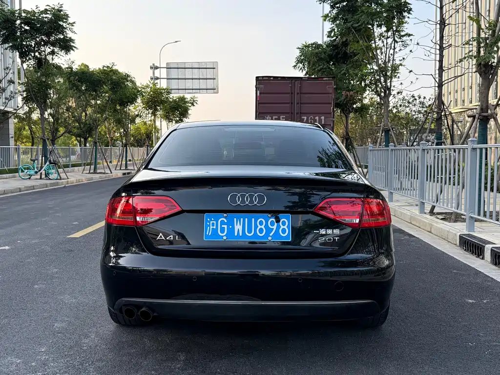 AUDI A4L 2009