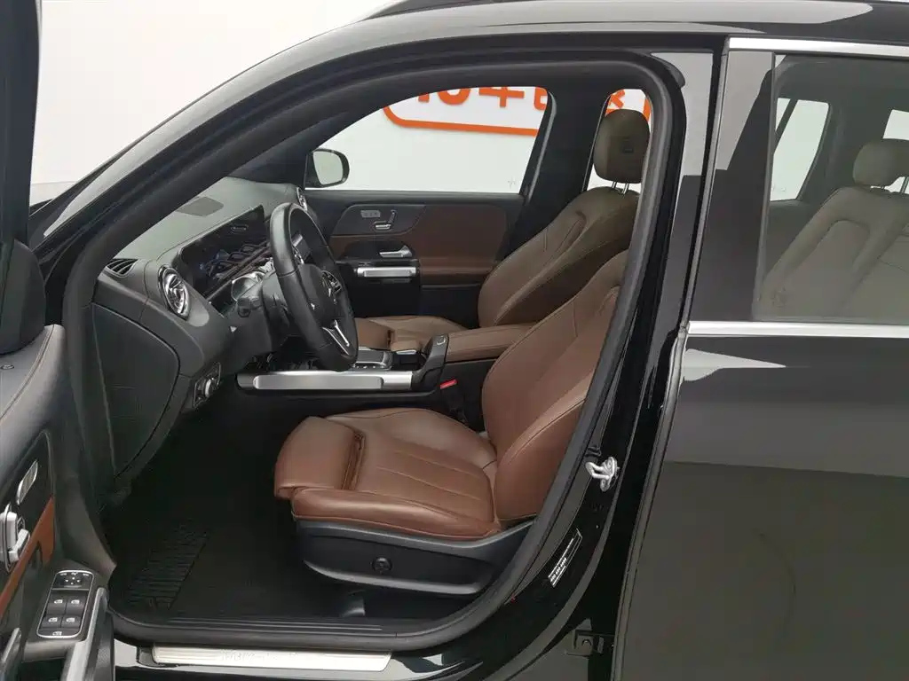 MERCEDES BENZ GLB 2021