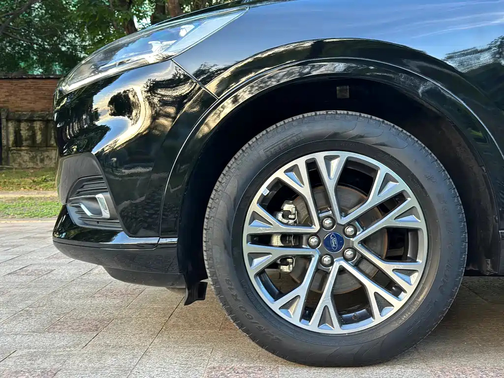 FORD ESCAPE 2021
