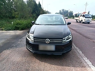 VOLKSWAGEN SANTANA 2017