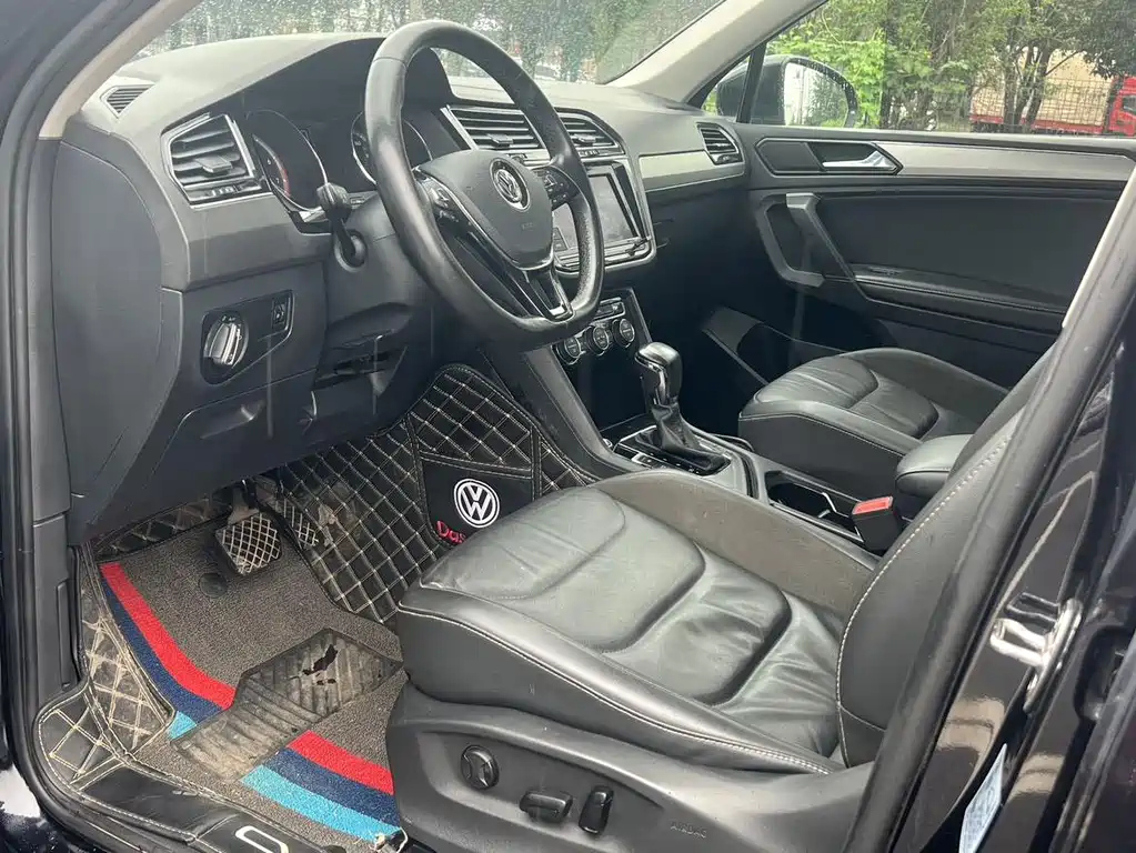 VOLKSWAGEN TIGUAN L 2019