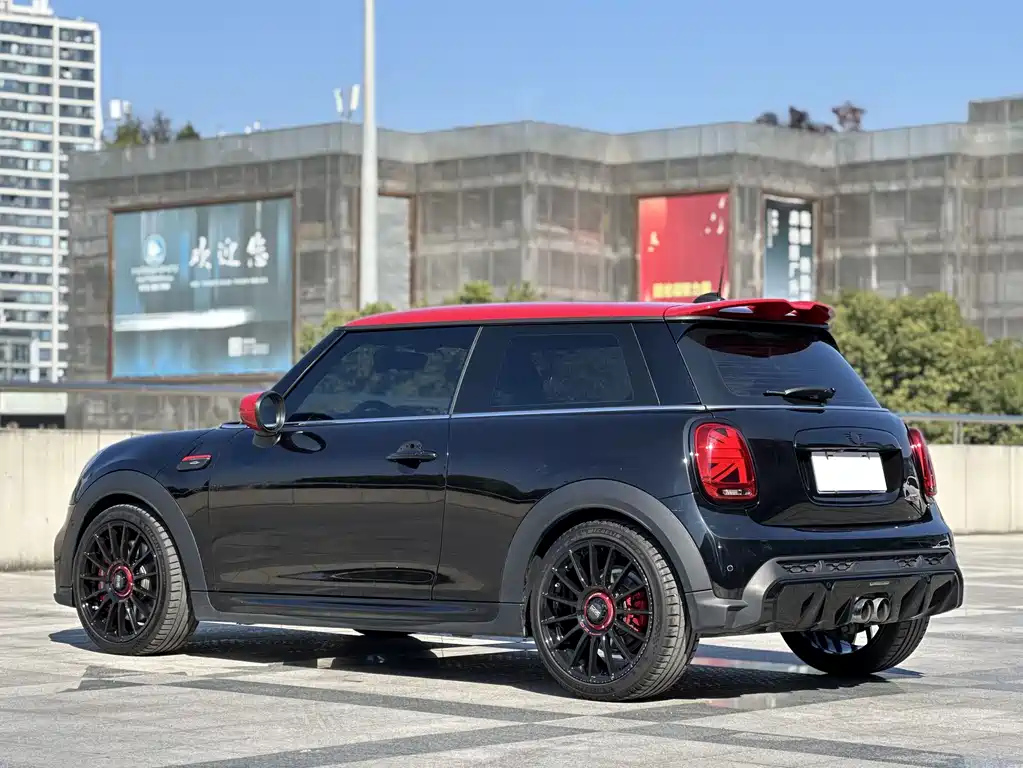 MINI JCW 2022