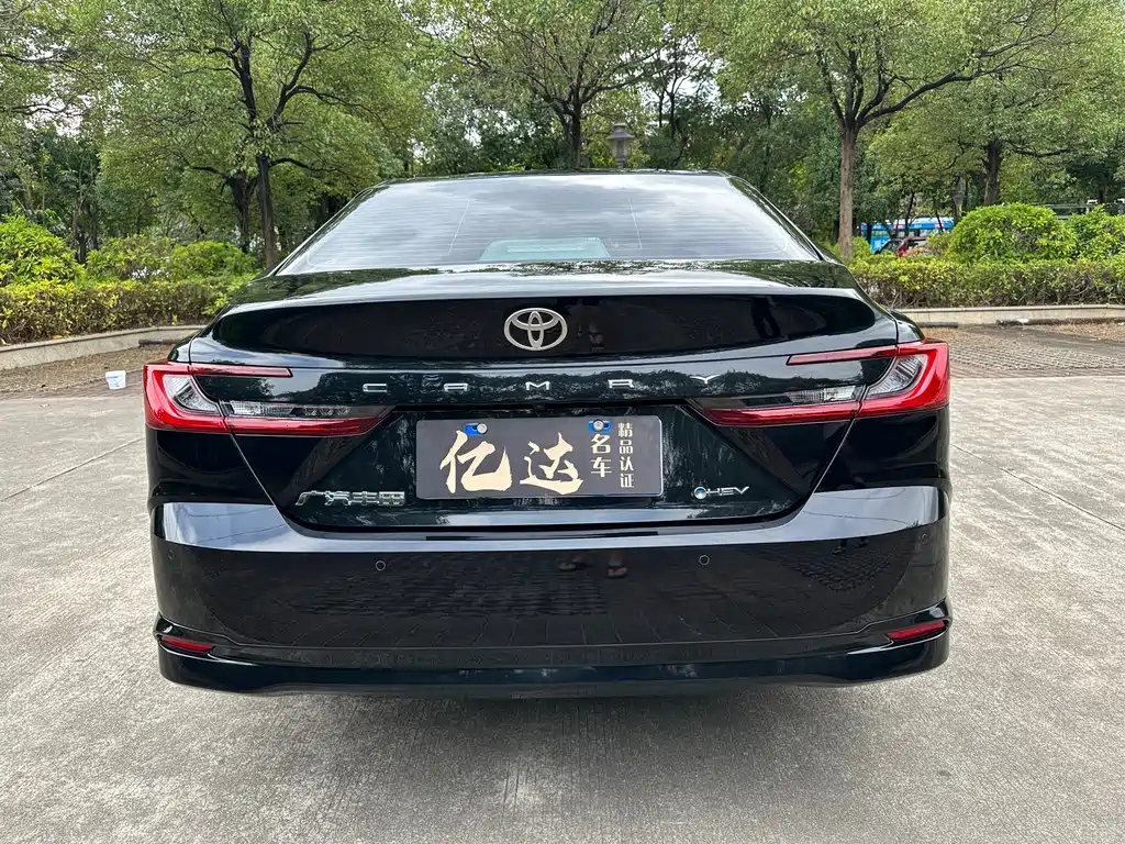 TOYOTA CAMRY 2024