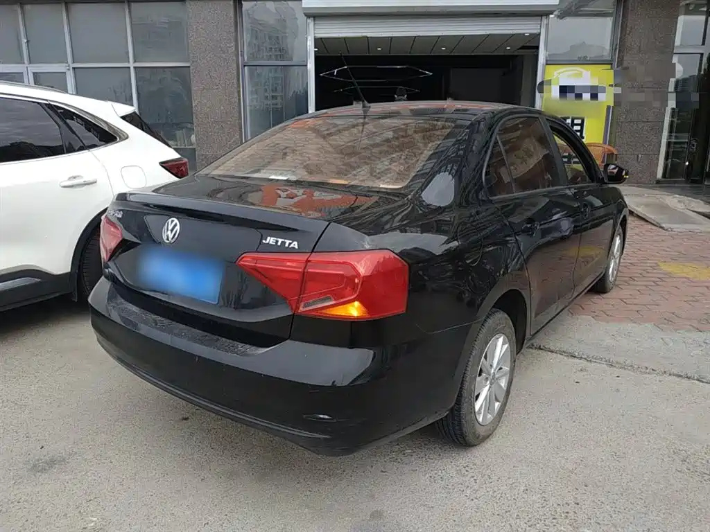 VOLKSWAGEN JETTA 2018