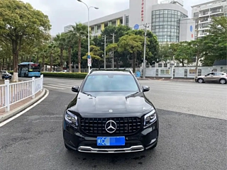 MERCEDES BENZ GLB  2020