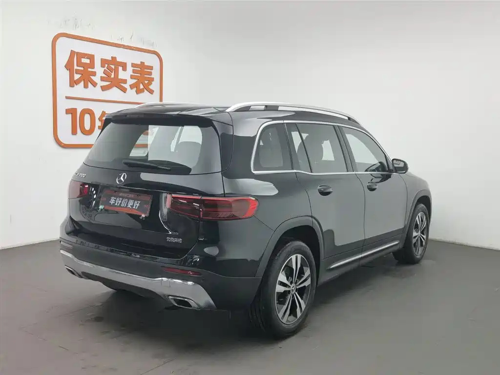 MERCEDES BENZ GLB 2024