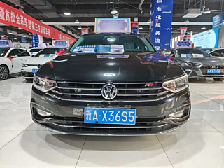 VOLKSWAGEN MAGOTAN 2020