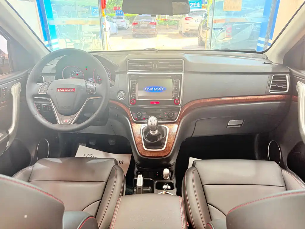 HAVAL H6 2015