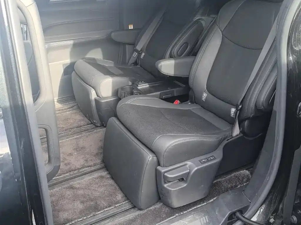 TOYOTA SIENNA SIENNA 2023