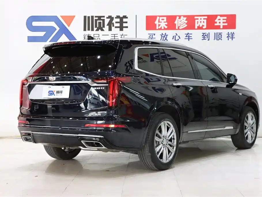 CADILLAC XT6 2021