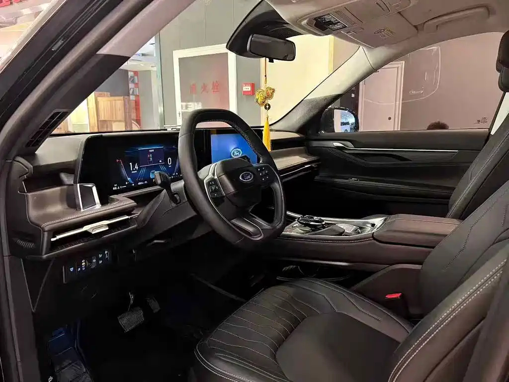 FORD EDGE 2025