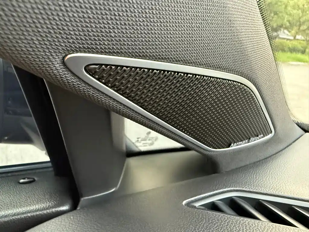 VOLKSWAGEN GOLF GTI 2023