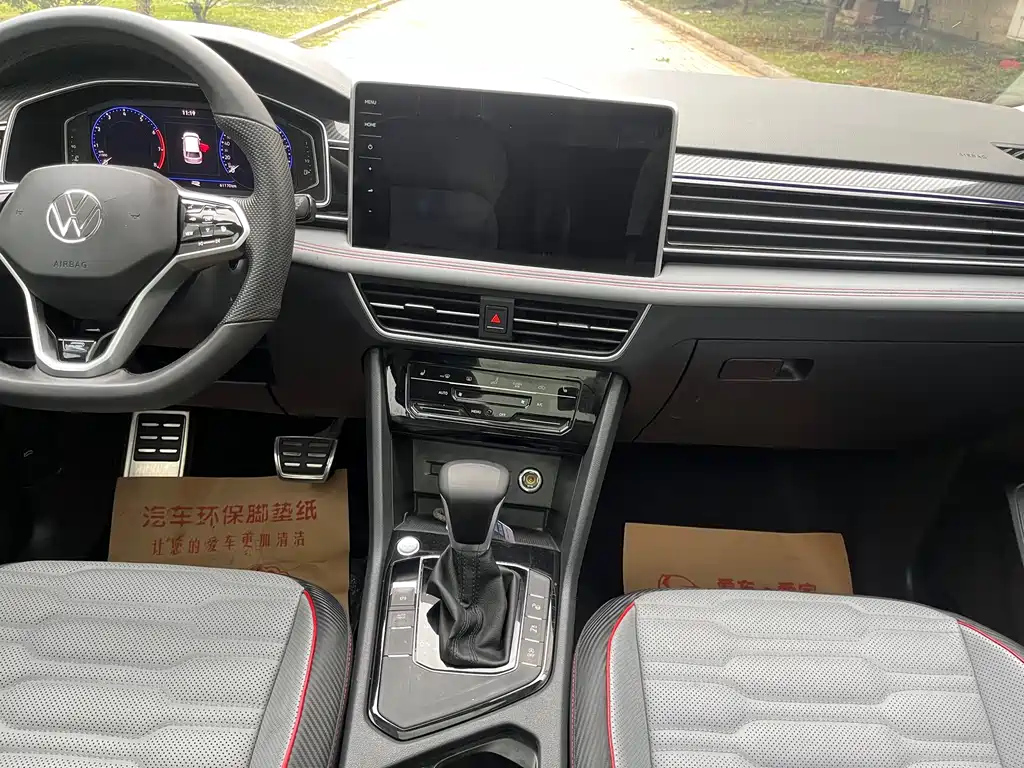 VOLKSWAGEN TIGUAN L 2022