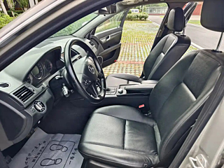 MERCEDES BENZ C-CLASS  2010 YEAR C 200K FASHION 2010