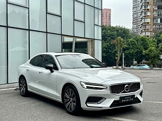 VOLVO S60  2021 YEAR T4  DELUXE EDITION 2021