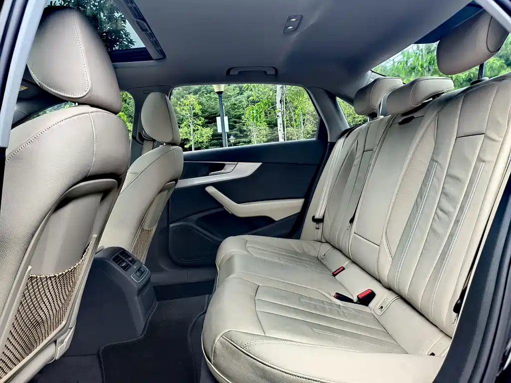 AUDI A4L 2017
