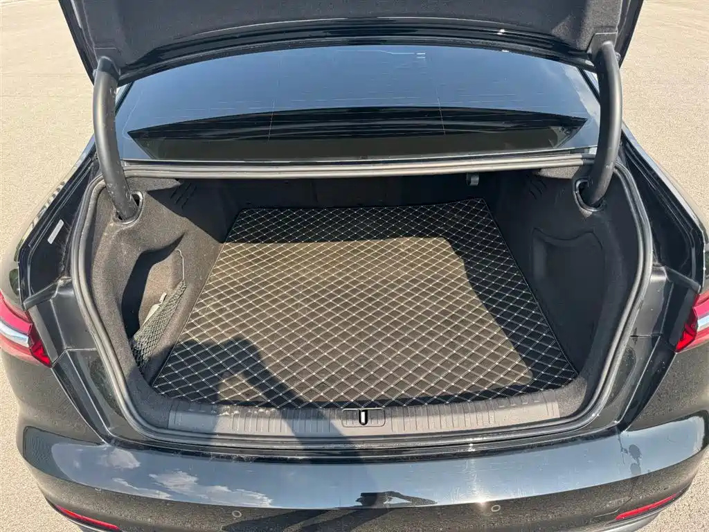 AUDI A6L 2020