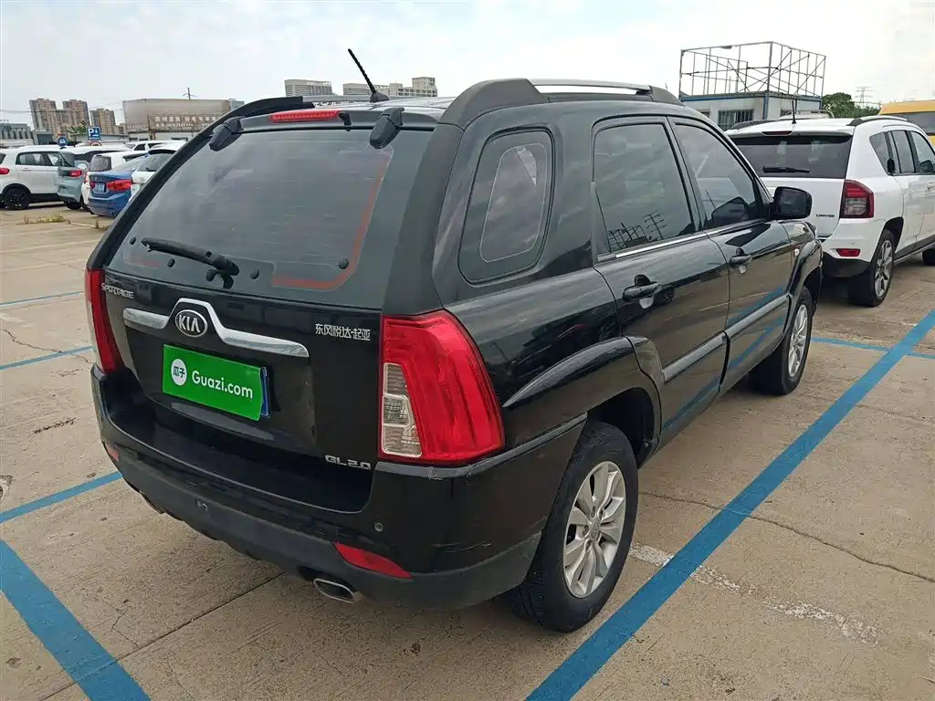KIA SPORTAGE 2013