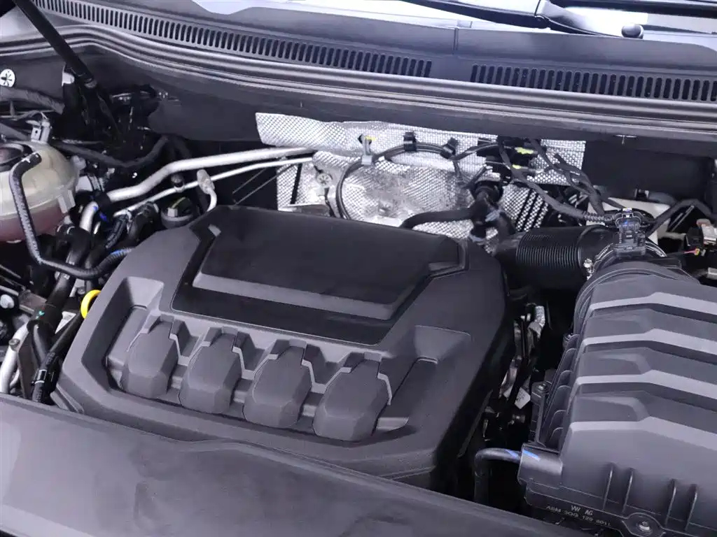 VOLKSWAGEN VILORAN 2024