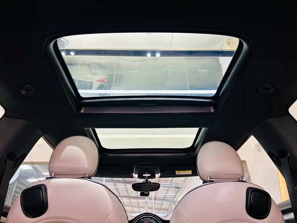 MINI JCW 2022