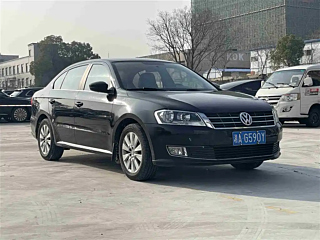 VOLKSWAGEN LAVIDA 2015