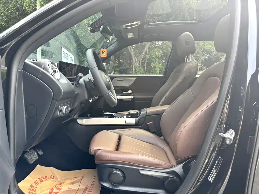 MERCEDES BENZ GLB 2022