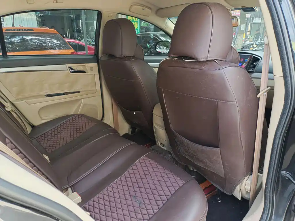 ROEWE 350 2012
