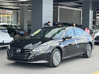 Заказать NISSAN TEANA