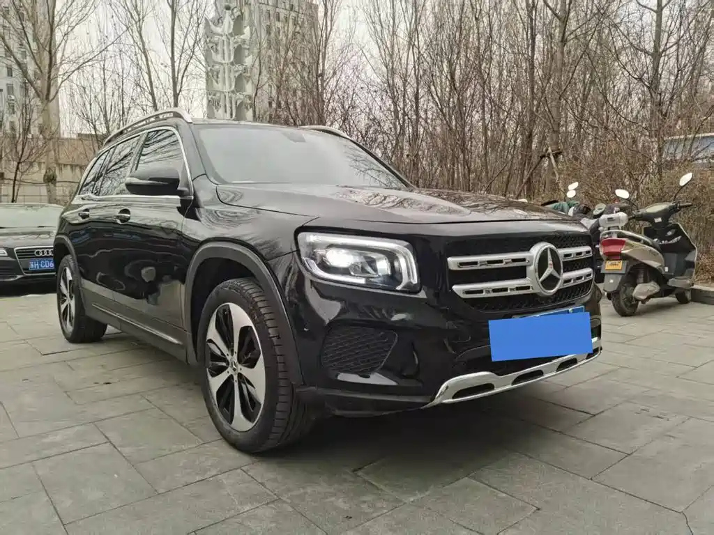 MERCEDES BENZ GLB 2021