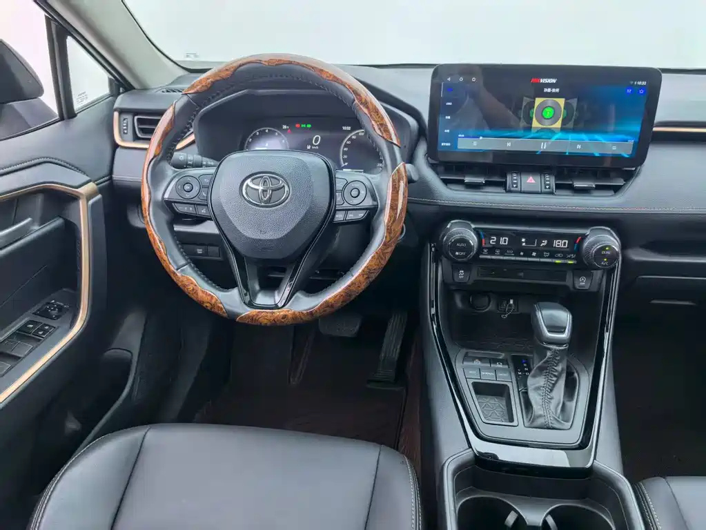 TOYOTA WILDLANDER 2024