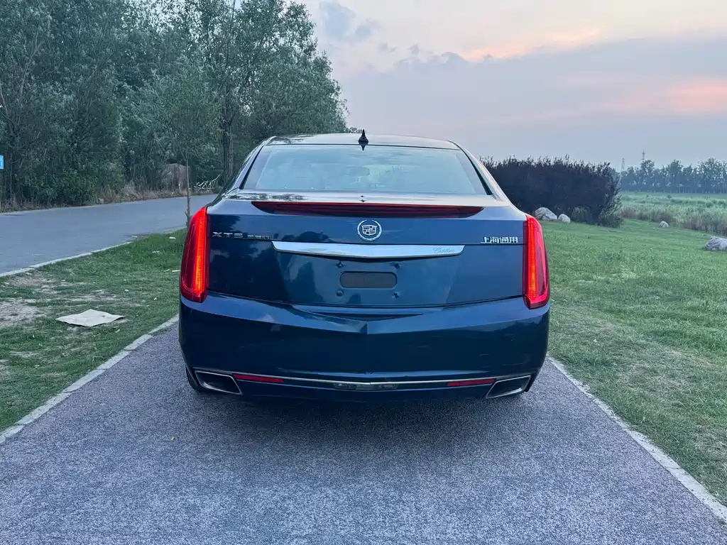 CADILLAC XTS 2013