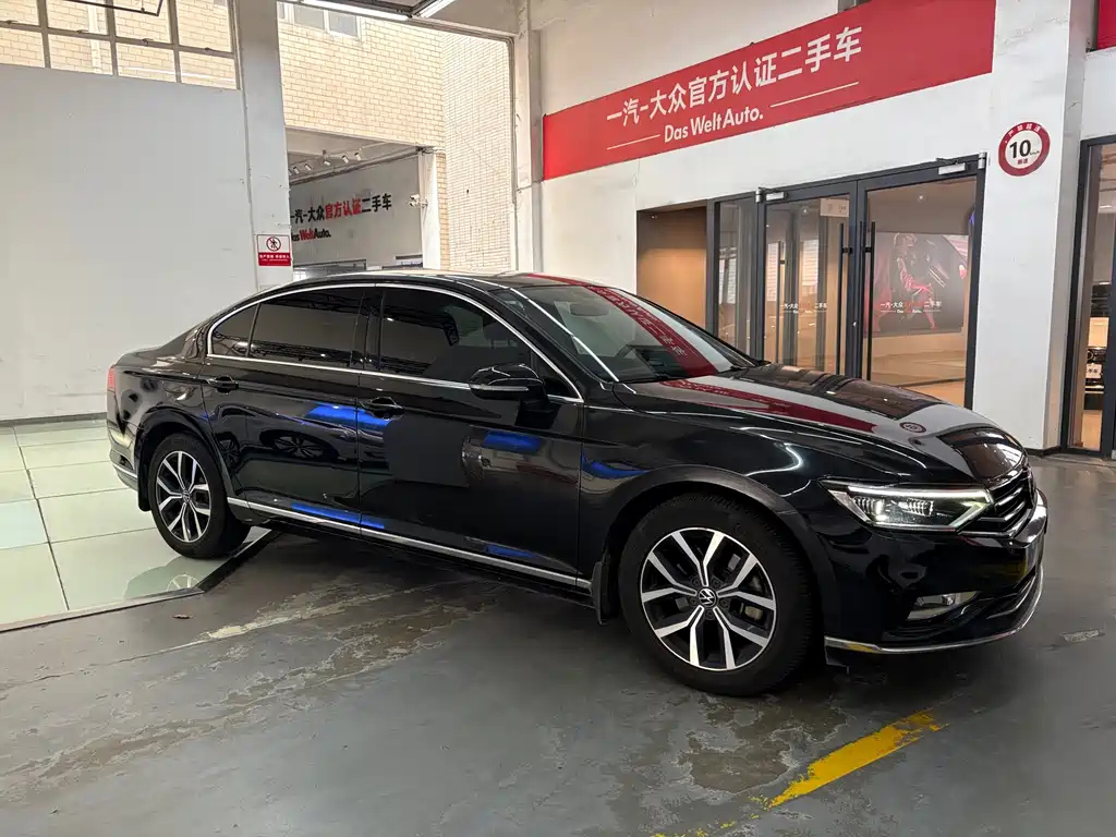 VOLKSWAGEN MAGOTAN 2021