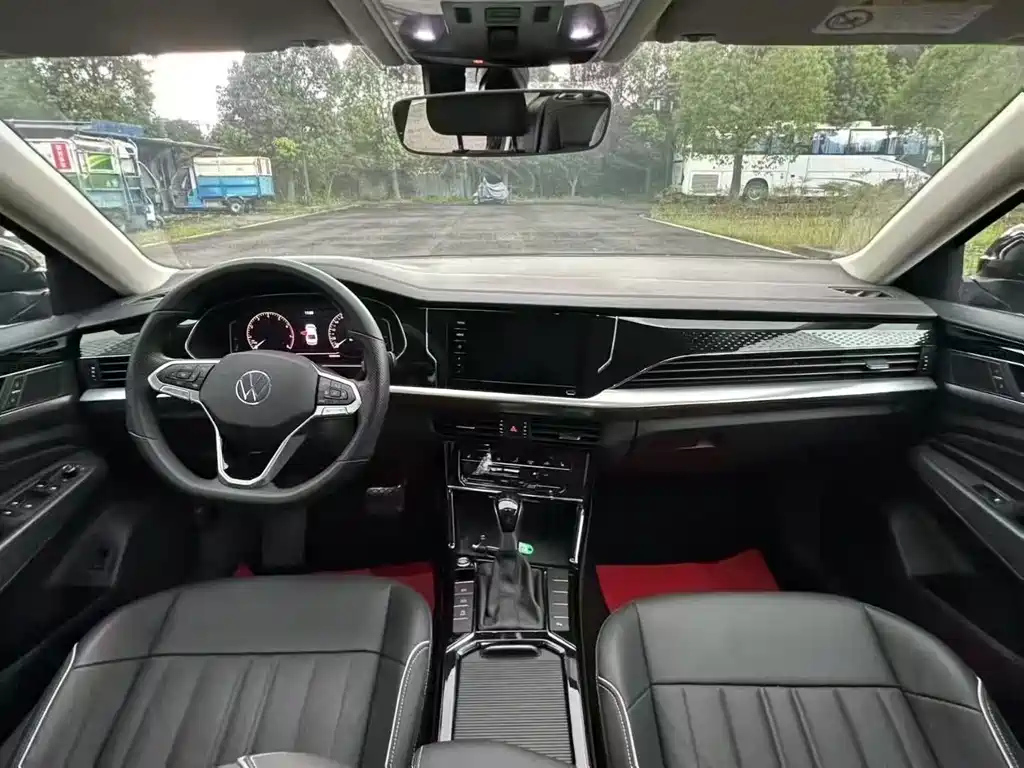 VOLKSWAGEN PASSAT 2022