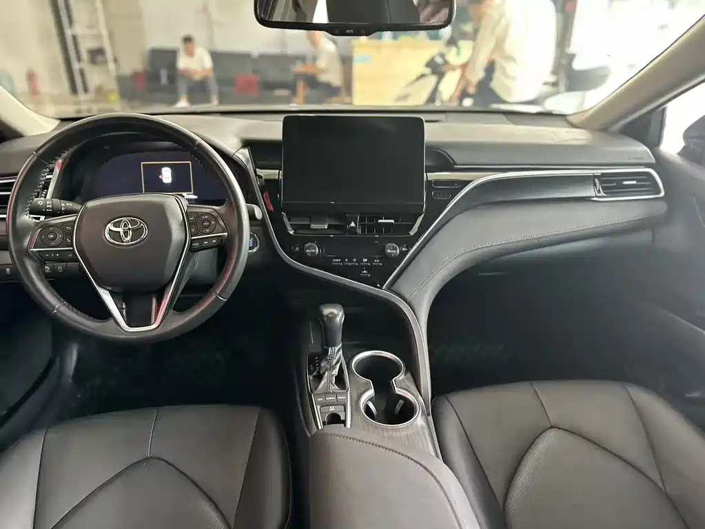 TOYOTA CAMRY 2021