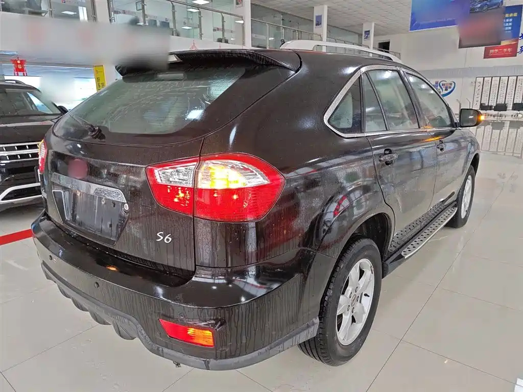 BYD S6 2014
