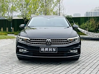 VOLKSWAGEN MAGOTAN 2023