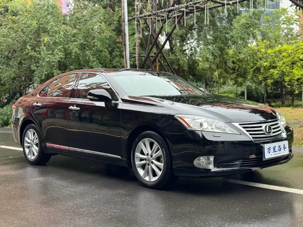 LEXUS ES 2010