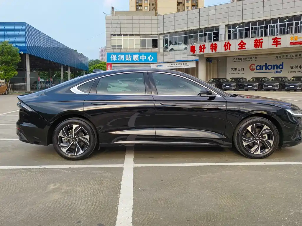 LINCOLN Z 2022