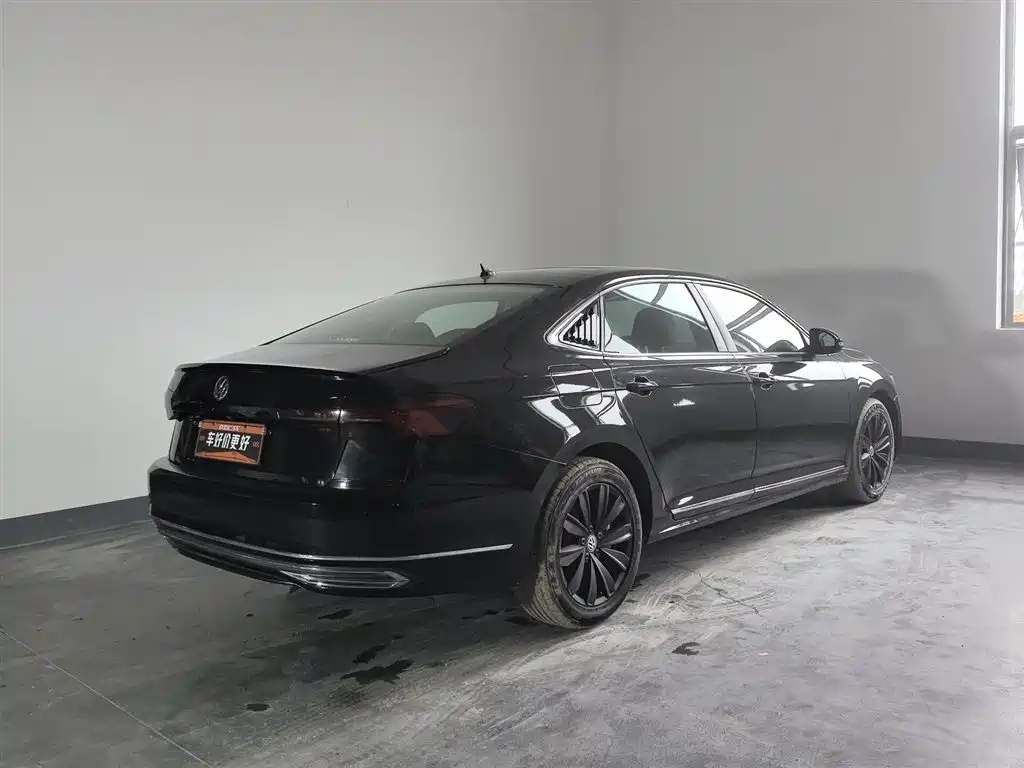 VOLKSWAGEN PASSAT 2019