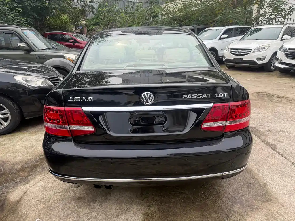 VOLKSWAGEN PASSAT LINGYU 2009