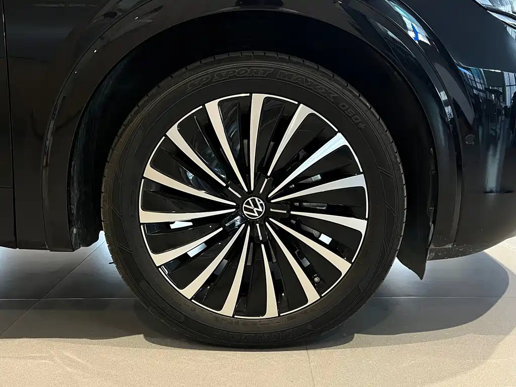 VOLKSWAGEN VILORAN 2024